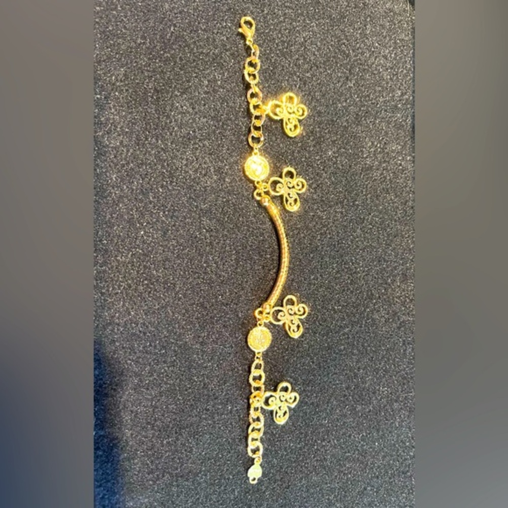 Gold Plated Charm Bracelet - Flowers